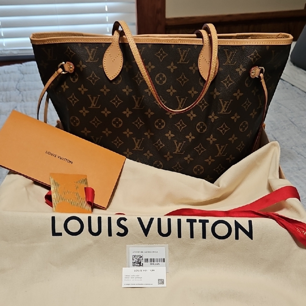 Louis Vuitton Brown Neverfull Tote Bag